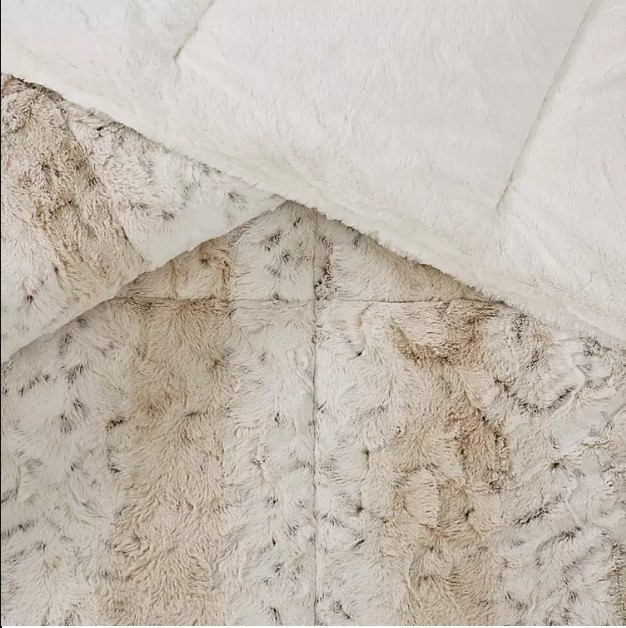 lot 404 image: NEW Christian Siriano Faux Fur Comforter Set - Tan