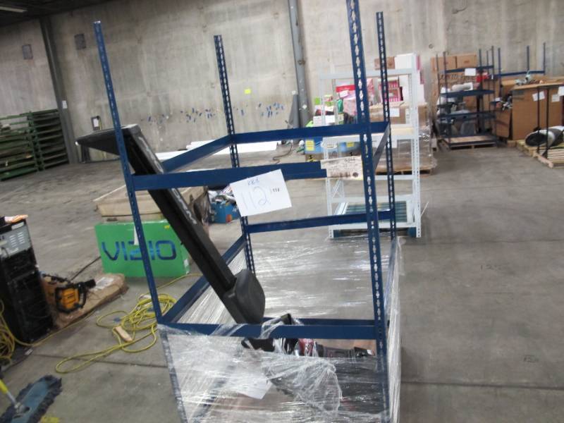 lot 112 image: ProForm 440R Rower