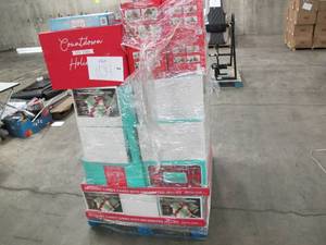 lot 104 image: Pallet of Store Overstock Product - NEW Holiday Candy and Treats