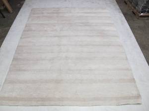 lot 173 image: Soft Step Shag Area Rug - Rug Size  710 x 10