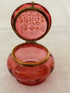 lot 77 image: Antique Cranberry Glass Vanity Jar