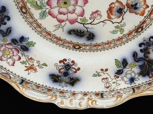 lot 52 image: Early Antique Decorative Plate Shiras Davenport