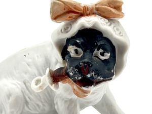 lot 94 image: Antique Victorian Porcelain Dog Figurine