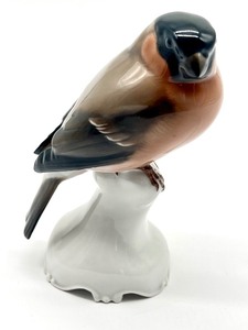 lot 100 image: Vintage Kunstabteilung (Germany) Bird Figurine