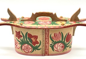 lot 7 image: Antique Swedish Hand Painted Tine Box