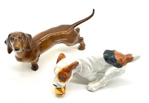 lot 91 image: Vintage Royal Copenhagen Dog Figurine No. 1097 and Dachshund Unmarked Figurine