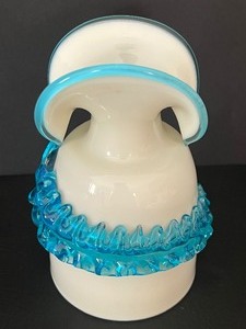 lot 226 image: Antique Hand Blown English Glass Vase