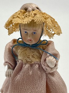 lot 135 image: Antique Miniature Doll