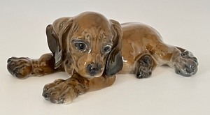 lot 155 image: G. Kuspert Rosenthal Dachshund Porcelain Figurine