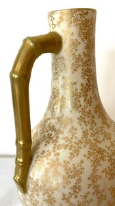 lot 250 image: Elegant Antique Royal Worcester Handled Vase with Faux Bamboo Gilded Handle