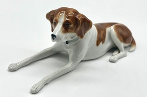 lot 317 image: German Pfeiffer Porcelain dog Figurine