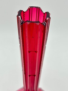 lot 316 image: Antique Victorian Cranberry Glass Vase