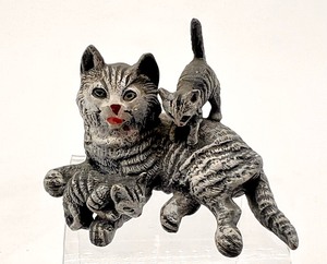 lot 279 image: Antique Miniature Austrian Viennese Cat Figurine