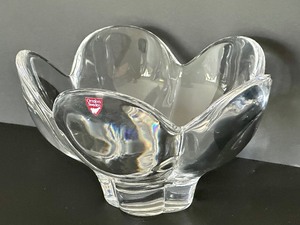 lot 167 image: Orrefors Tulip Pedal Crystal Bowl