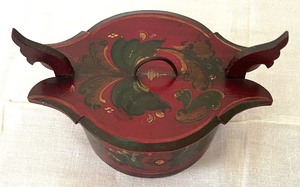 lot 342 image: Swedish Bentwood Tine Box