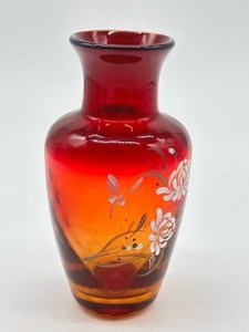 lot 401 image: Antique Hand Painted Amberina Vase