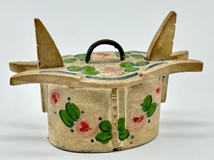lot 384 image: Vintage Wooden Hand Painted Swedish Tine Box