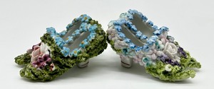 lot 377 image: Pair of Miniature Elfinware Shoe Figurines