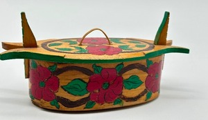 lot 383 image: Vintage Wooden Hand Painted Swedish Tine Box