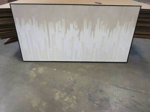 lot 243 image: 59 in x 29.5 in Jennaya Wall Art by Ashley Furniture (BACK PAPER IS RIPPED, PICTURE UNAFFECTED)