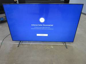lot 1007 image: 60 Class TU7000 Crystal UHD 4K Smart TV ModelUN60TU7000F (CUTS - CENTER OF SCREEN)
