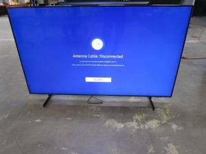 lot 1027 image: Samsung - 65 Class 8000 Series LED 4K UHD Smart Tizen TV ModelUN65AU8000FXZA