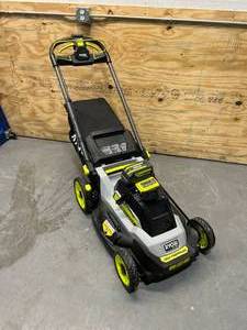 lot 6 image: RYOBI 40V HP BRUSHLESS 20 SELF-PROPELLED LAWN MOWER with Battery (6Ah) and Charger