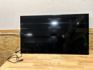 lot 10 image: SAMSUNG Lot of 2- DM48E - DM-E Series 48 Slim Direct-Lit LED Displays
