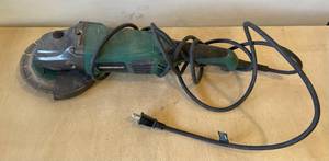lot 30 image: Masterforce angle grinder 241-0787