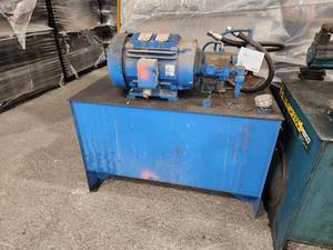 lot 9 image: Vickers Industrial 20-HP 3-Phase Hydraulic Power Unit 09F549X53161
