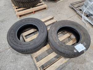 lot 124 image: Lot of (2) Goodyear Wrangler 26570R17-115T Tires