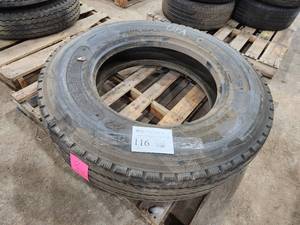 lot 116 image: Lot of (1) Power King Hi Steel Master R-10 11R24.5 Tire