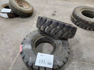 lot 131 image: Lot of (2) 6.0-9.0 Tires