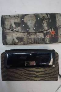 lot 231 image: clutches