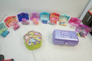 lot 240 image: Polly toys