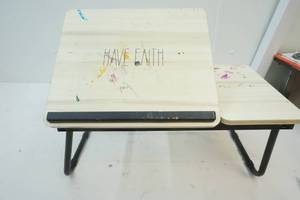 lot 274 image: painting easel table