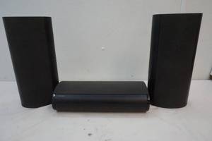 lot 283 image: Onkyo speakers