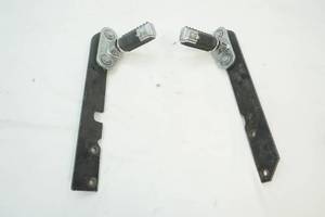 lot 293 image: motorcycle foot pegs