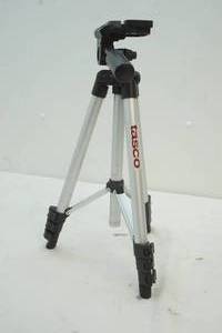 lot 300 image: tasco tripod