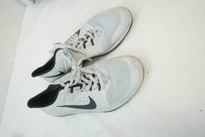 lot 43 image: Mens Nike Shoes
