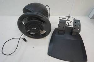 lot 87 image: Microsoft Force x box accessories