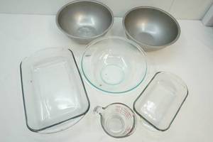 lot 112 image: kitchenware