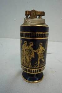 lot 160 image: Vintage Pereline Cobalt Lighter