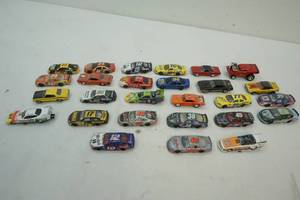 lot 162 image: Hotwheels Cars