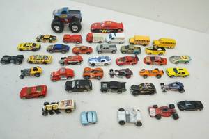 lot 191 image: Hotwheel Cars