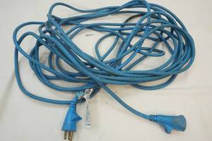 lot 211 image: Extension Cord