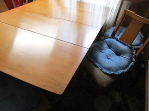 Scandinavian Style Dropleaf Table, 6 Chairs
