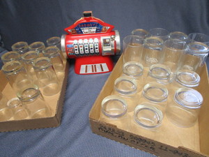Casino Decanter, Glasses