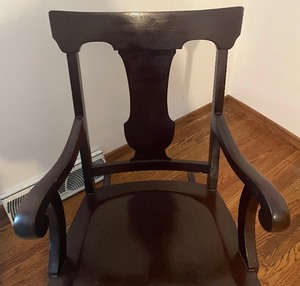 lot 205 image: Charming Vintage Rocking Chair