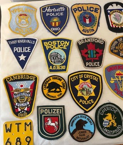 lot 212 image: Variety of Police Patches
